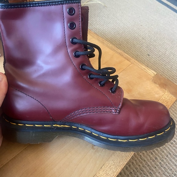 Dr. Martens 1460 SMOOTH LEATHER LACE UP BOOTS - Picture 5 of 14